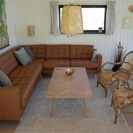 Fantastic Only 100 Meters From The Water *