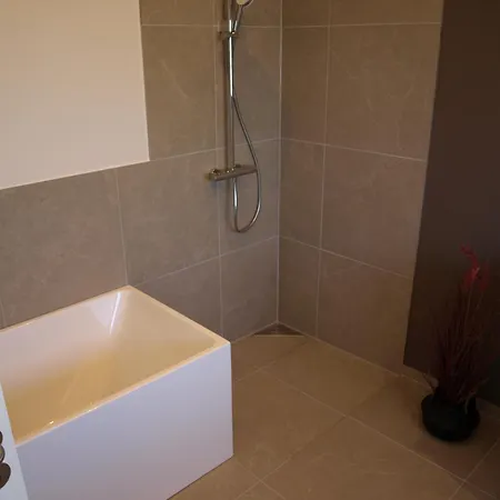 Fantastic Only 100 Meters From The Water Casa de Férias *